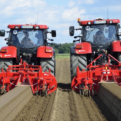 Butteuses Leofant 32 ABB2670 + Leofant 32 ABB2730
