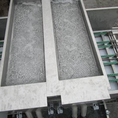 SVW 284 SEP 2-lane prewasher with 8 pumps and 4 water tanks Top view