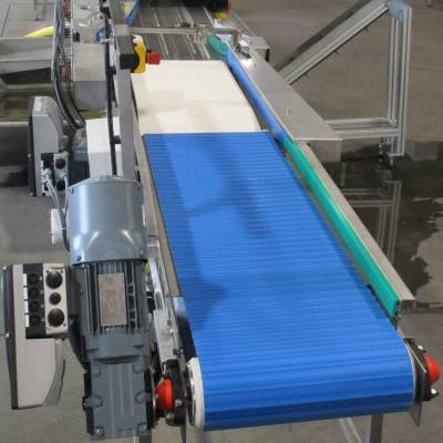 Feeding belt consisting of a) placement belt and  b) vibrating belt - Accessory