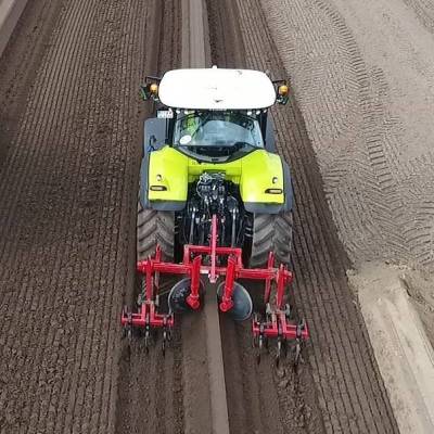 Multipurpose hoe CHAMÄLEON with 2 discs at the rear
