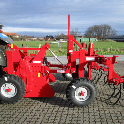 Combinaison de houe polyvalente Chamäleon avec 2 disques à l'avant et de cultivateur rotatif à l'arrière