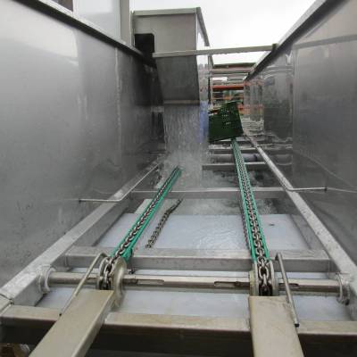 SVW 144 Vorwäsche 1-bahing mit 4 Pumpen und 4 Wasserkästen speziell für Grünspargel